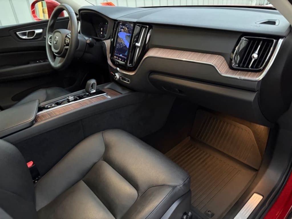Certified 2023 Volvo XC60 B5 Plus Bright Theme SUV
