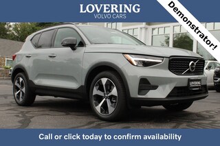 2026 Volvo XC40 B5 Core SUV