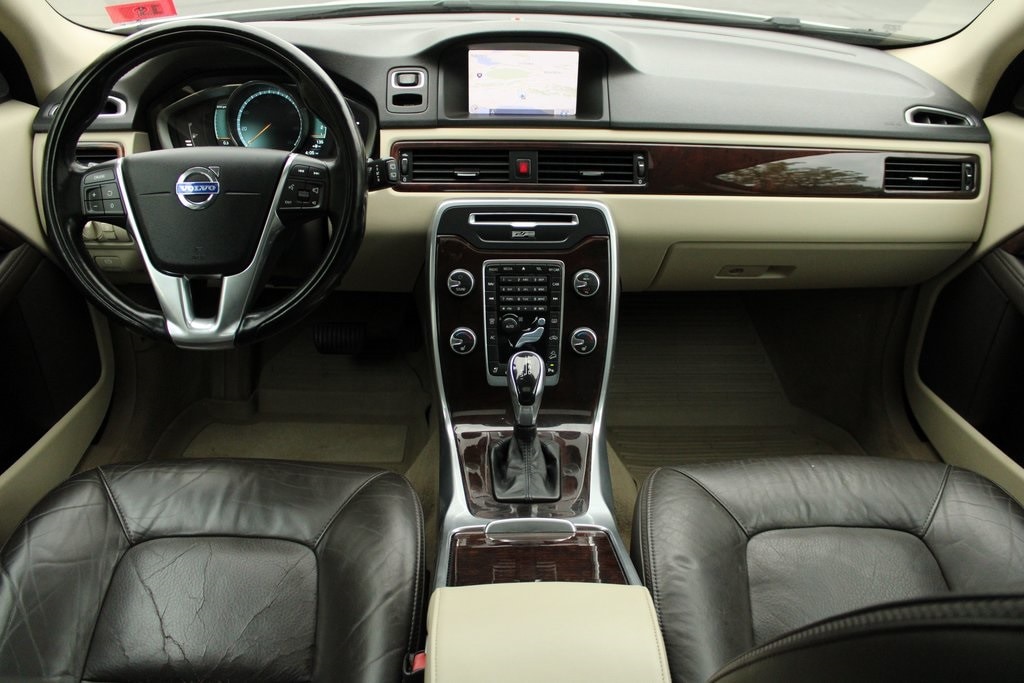 Used 2014 Volvo XC70 T6 Platinum with VIN YV4902BZ9E1183590 for sale in Meredith, NH