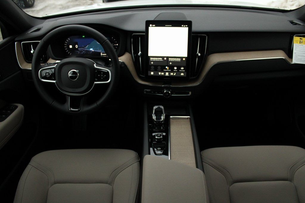 New 2026 Volvo XC60 plug-in hybrid T8 Plus SUV