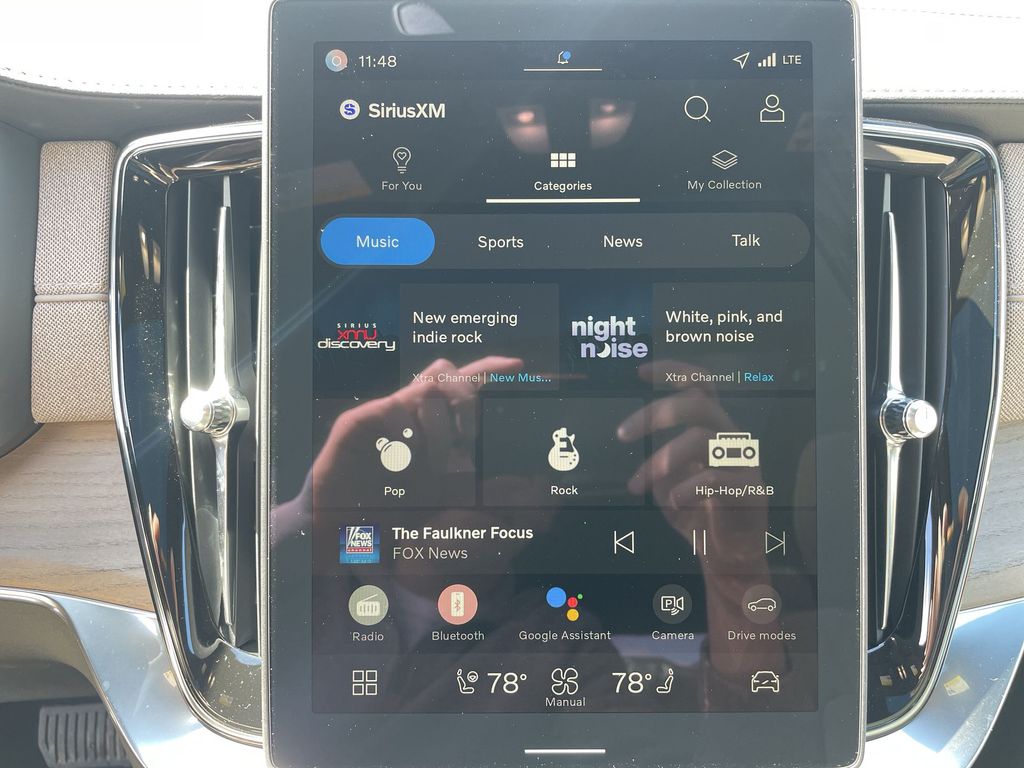 2026 Volvo XC90 Plus - Photo 12