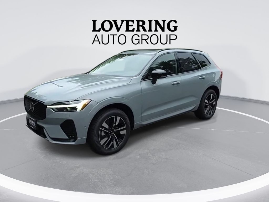 2026 Volvo XC60 Plus - Photo 7