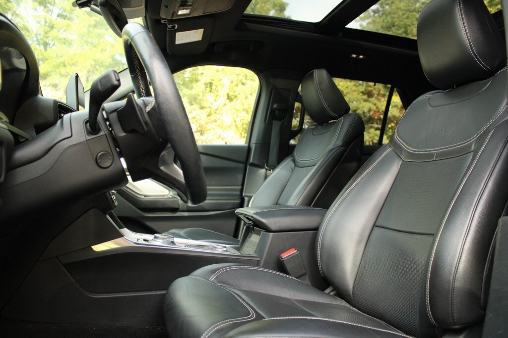 2020 Ford Explorer ST photo 3