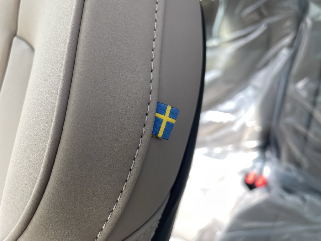 2026 Volvo XC90 Plus - Photo 17