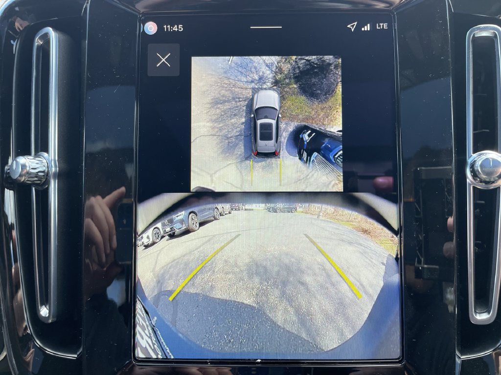 2026 Volvo XC40 Ultra Black Edition - Photo 25