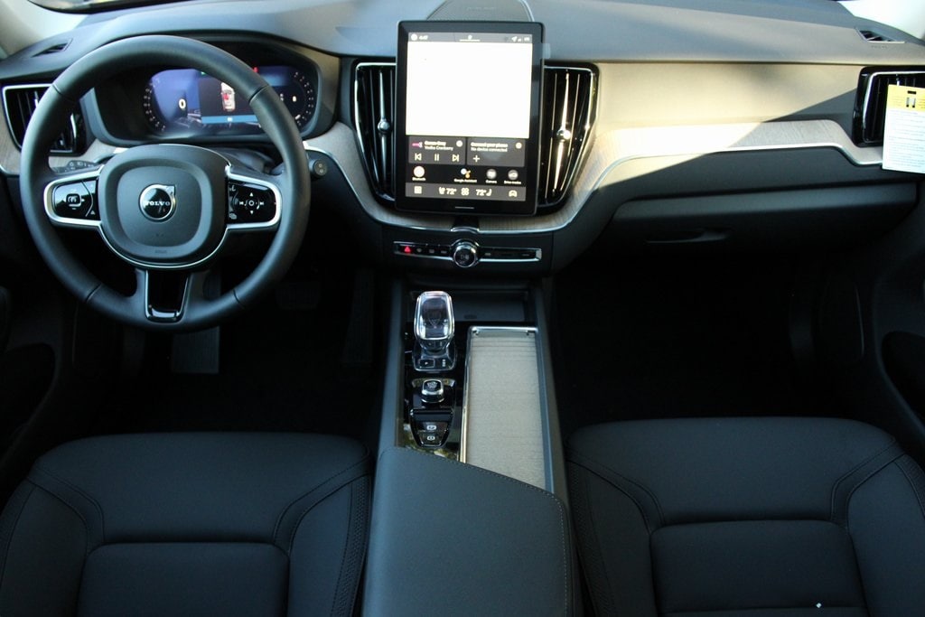 New 2026 Volvo XC60 B5 Plus SUV