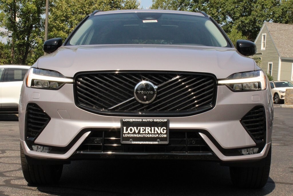 2026 Volvo XC60 B5 Plus photo 3