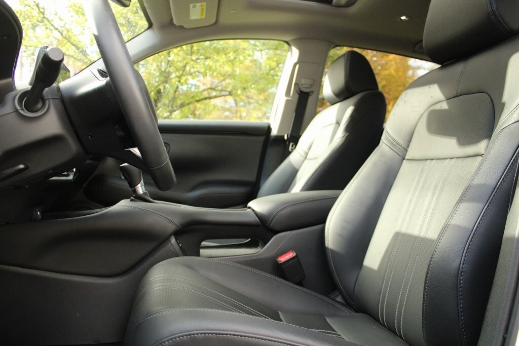 2024 Honda HR-V EX-L photo 2