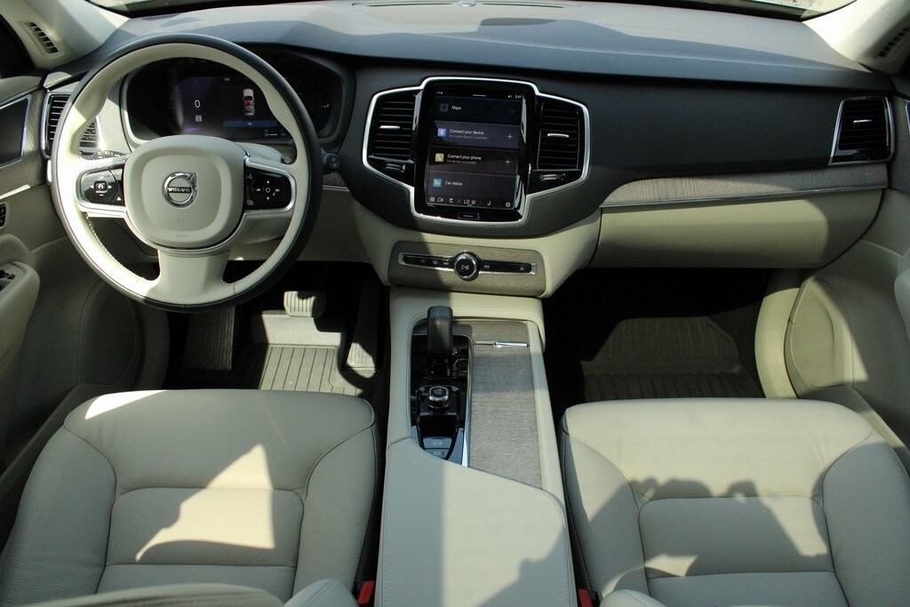 2024 Volvo XC90 Recharge T8 Plus photo 2