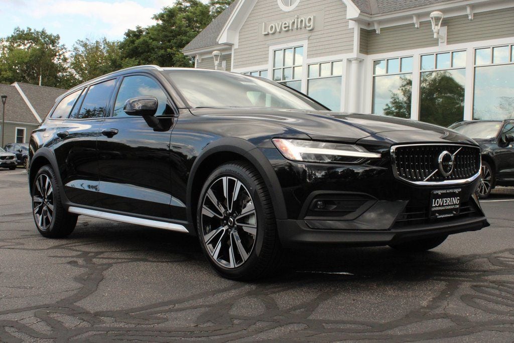 2026 Volvo V60 Cross Country Wagon 
