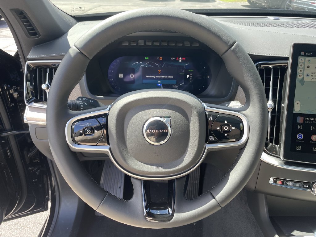 2026 Volvo XC90 Plus - Photo 12