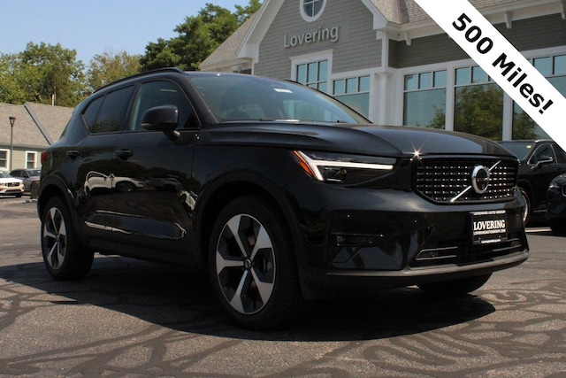 2026 Volvo XC40 B5 Plus SUV
