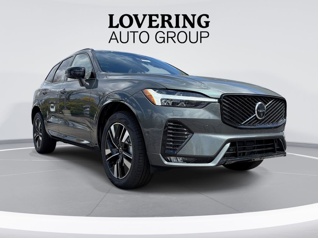 2026 Volvo XC60 B5 Plus Dark AWD's photo