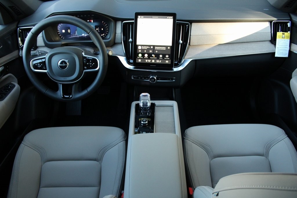 New 2026 Volvo XC90 B6 Plus 7-Seater SUV