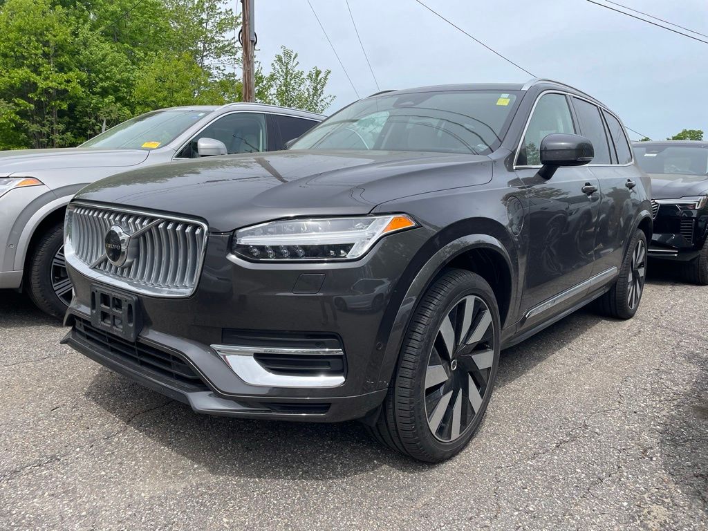 2023 Volvo XC90 T8 Recharge Ultimate 6-Seater 4WD's photo