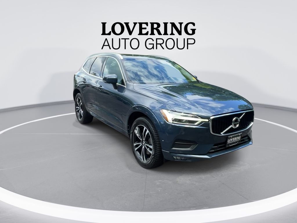 Used 2018 Volvo XC60 Momentum with VIN YV4A22RK5J1017674 for sale in Meredith, NH