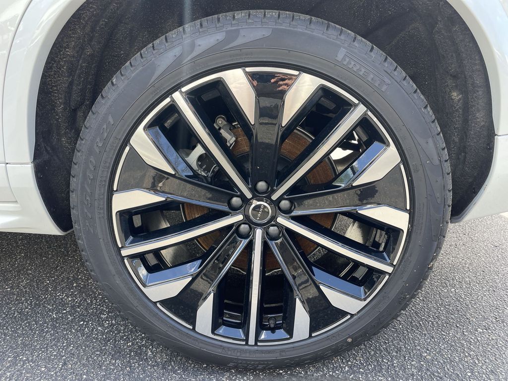 2026 Volvo XC90 Plus - Photo 12