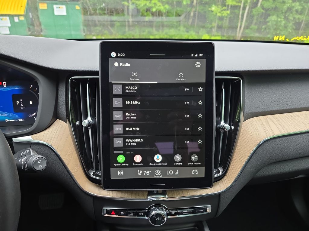 2026 Volvo XC60 Plus - Photo 12