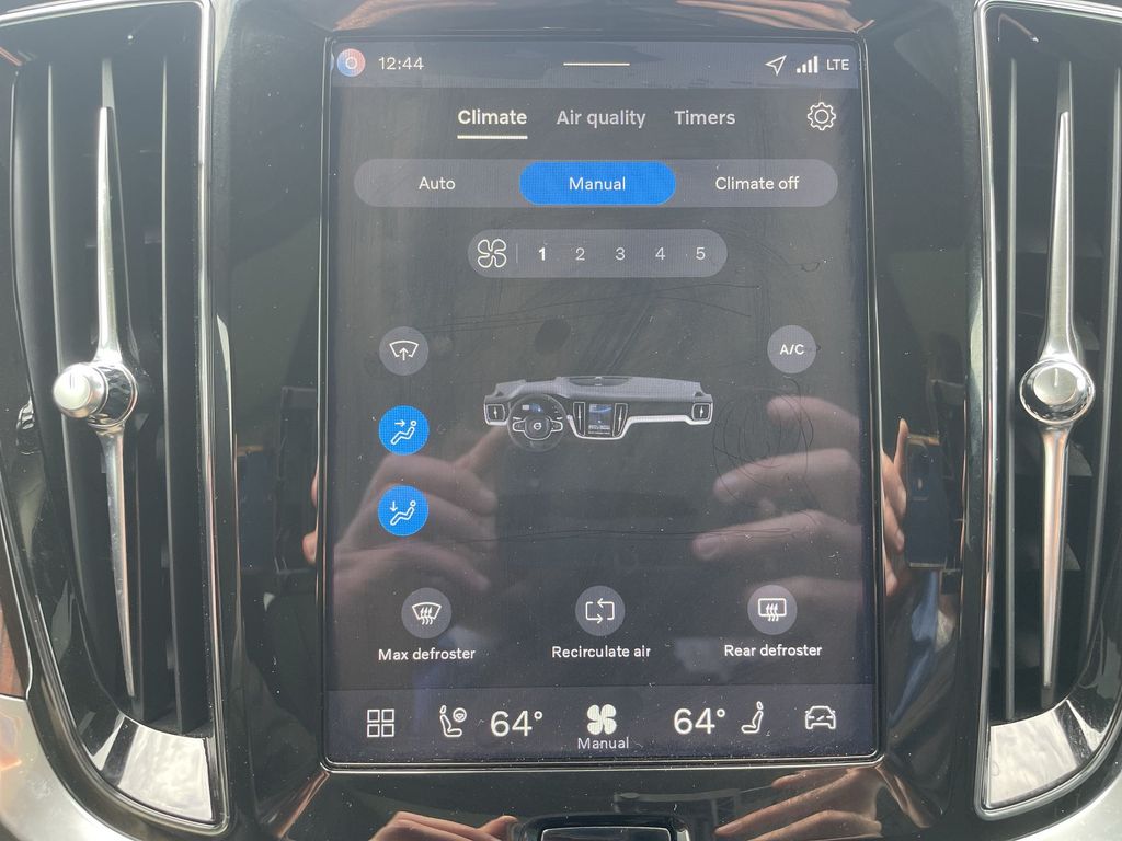2026 Volvo V60 Cross Country Plus - Photo 17