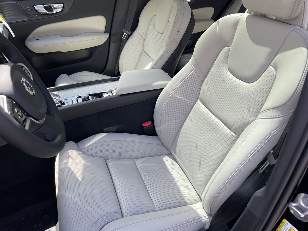 2026 Volvo V60 Cross Country Ultra - Photo 11