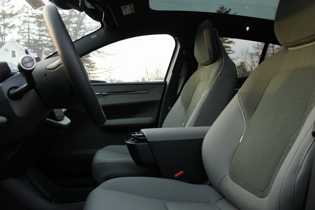 New 2026 Volvo EX30 Twin Motor Plus SUV