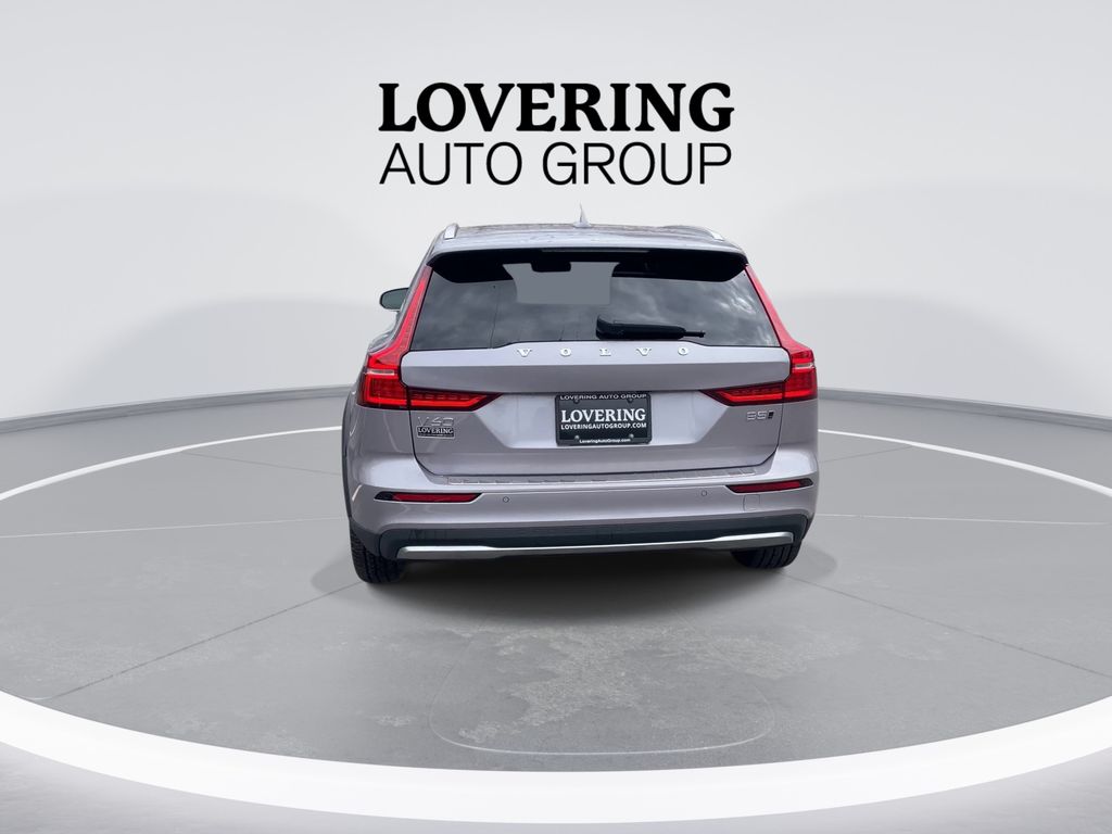 2026 Volvo V60 Cross Country Plus - Photo 7