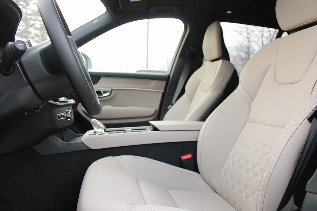 Used 2025 Volvo XC90 B5 Plus SUV