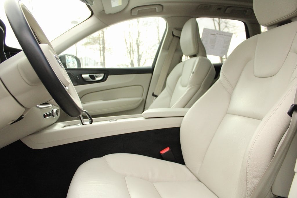 Certified 2023 Volvo XC60 B5 Plus Dark Theme SUV