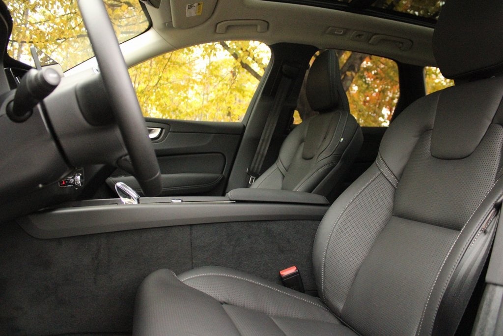 New 2026 Volvo XC60 B5 Ultra SUV