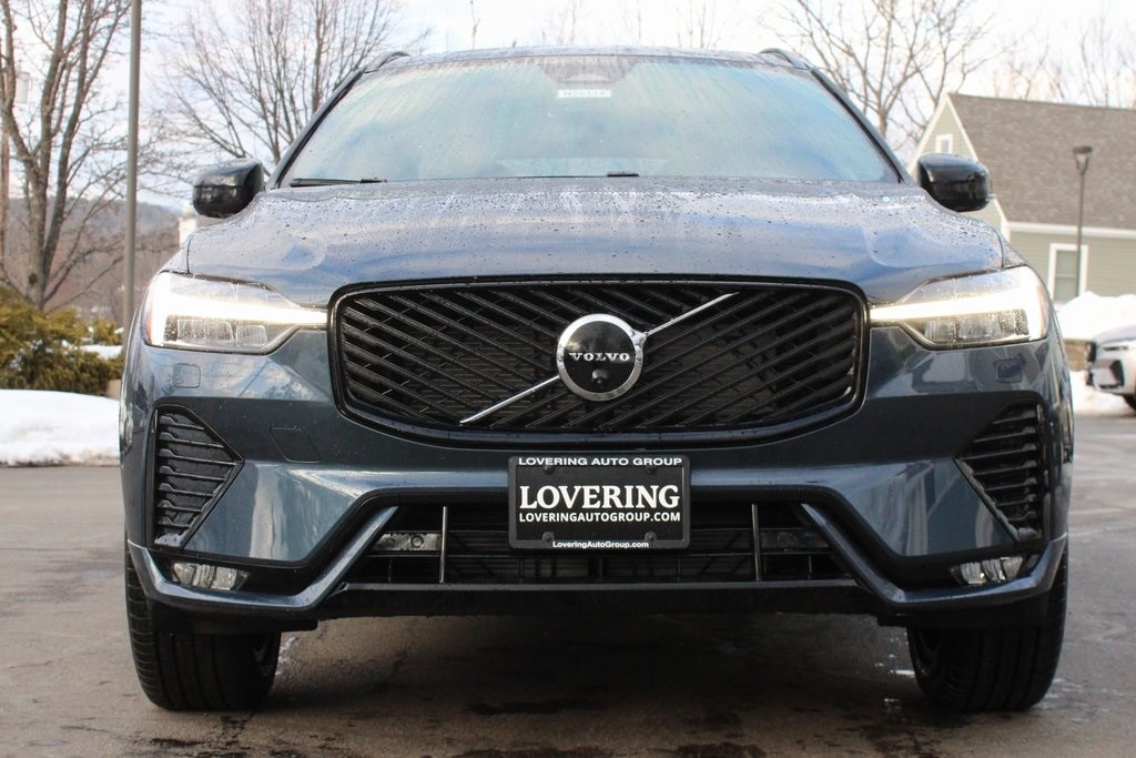 New 2026 Volvo XC60 B5 Plus SUV
