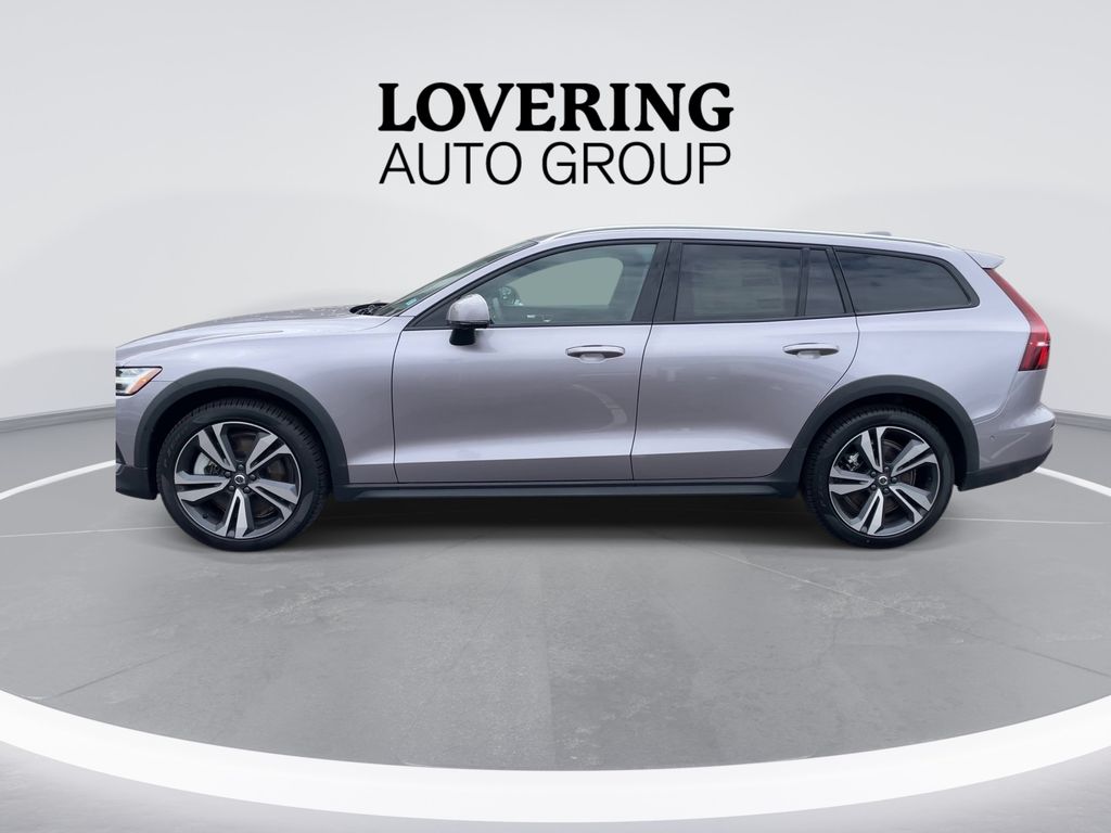 2026 Volvo V60 Cross Country Plus - Photo 5