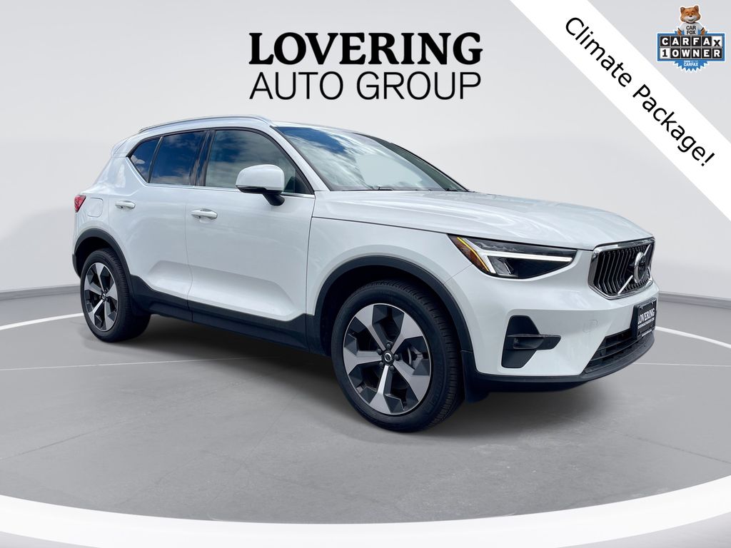 2023 Volvo XC40 Plus