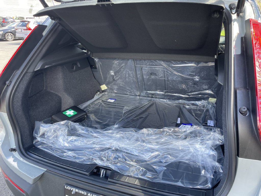 2026 Volvo XC40 Ultra Black Edition - Photo 22