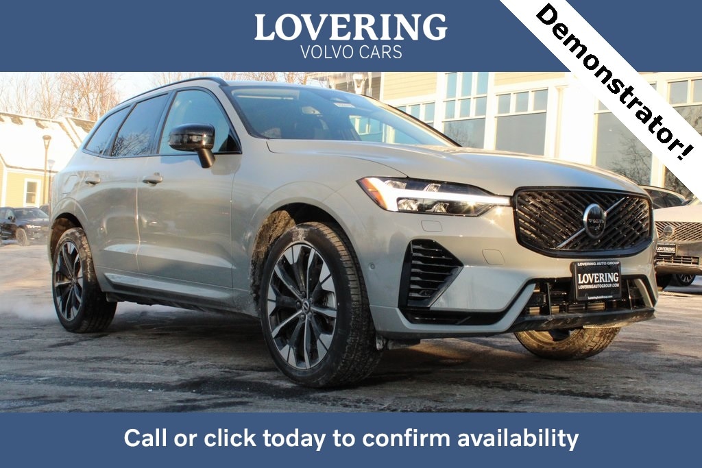 2026 Volvo XC60 Plus's photo