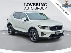 2023 Volvo XC40 B5 Core SUV