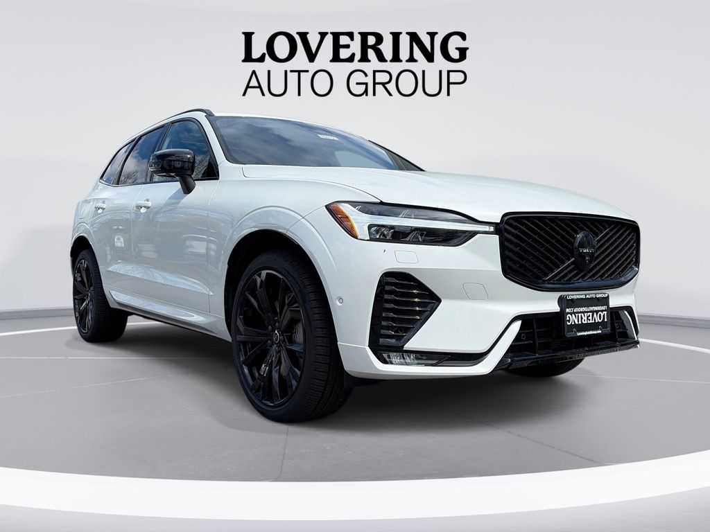 2026 Volvo XC60 B5 Ultra Black Edition Theme AWD's photo