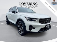 2023 Volvo XC40 Ultimate SUV