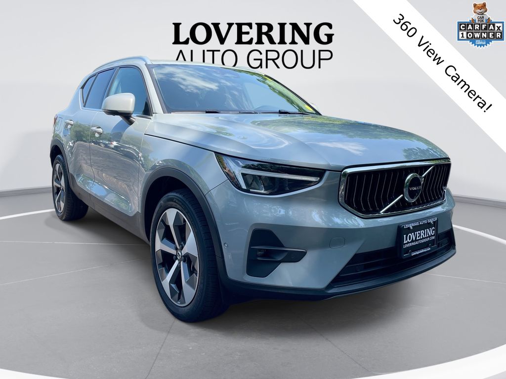 2024 Volvo XC40 B5 Plus Bright AWD's photo