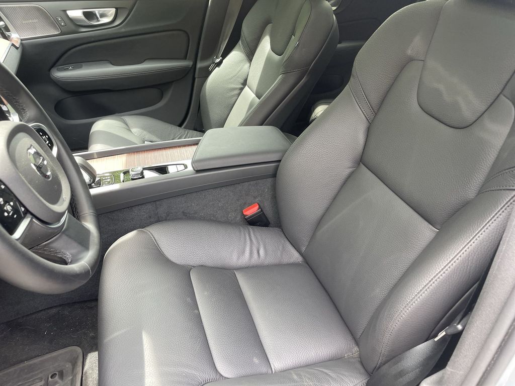 2026 Volvo V60 Cross Country Plus - Photo 11