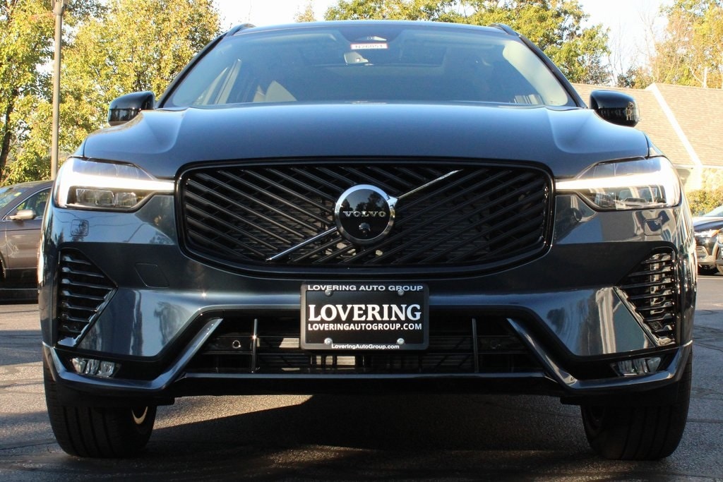 New 2026 Volvo XC60 B5 Plus SUV