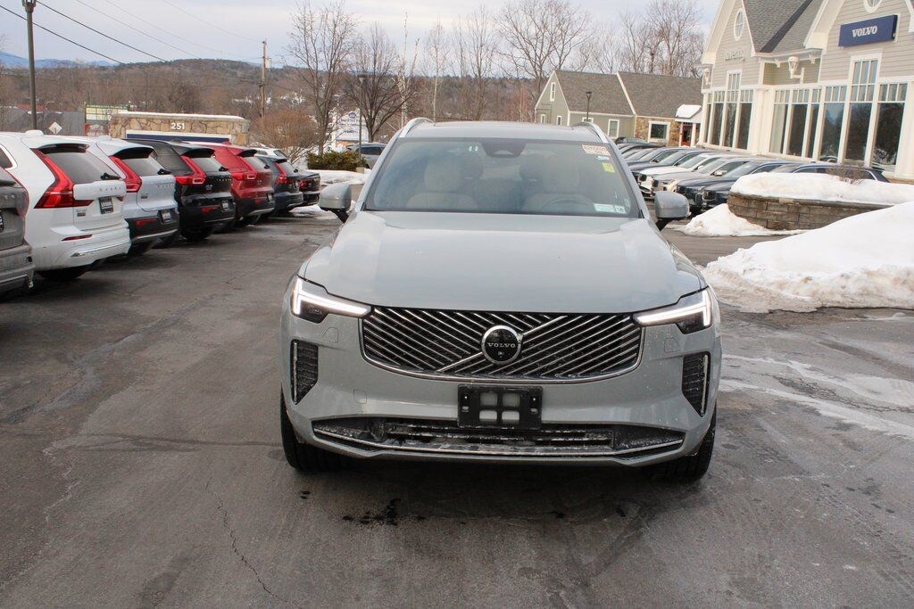 Used 2025 Volvo XC90 B5 Plus SUV