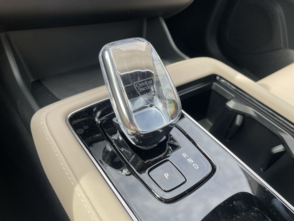 2026 Volvo XC90 Ultra - Photo 23