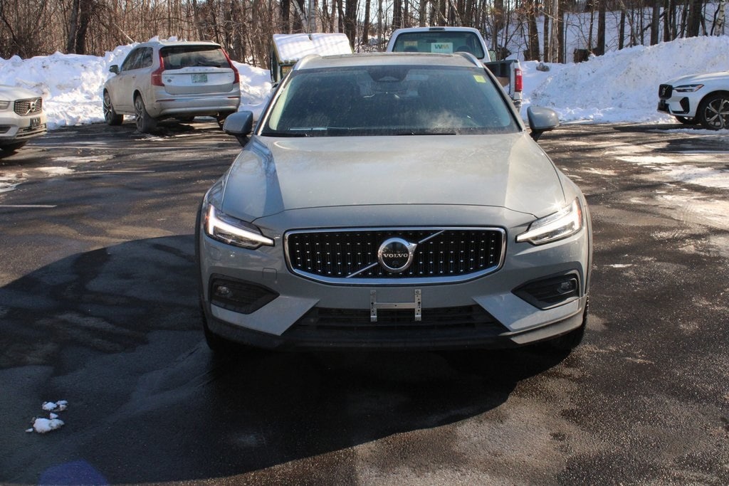 Certified 2025 Volvo V60 Cross Country B5 Plus Wagon