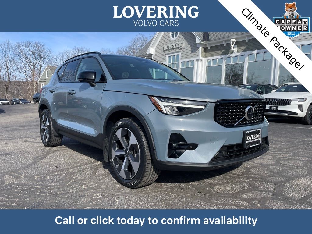 2023 Volvo XC40 Plus