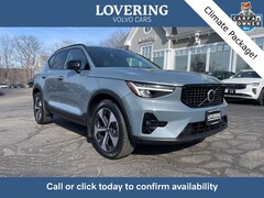 2023 Volvo XC40 B5 Plus Dark Theme SUV