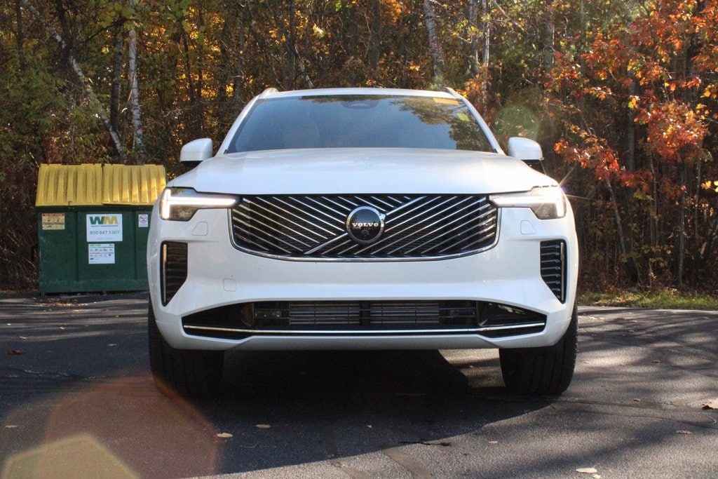 Used 2025 Volvo XC90 Plug-In Hybrid T8 Plus SUV