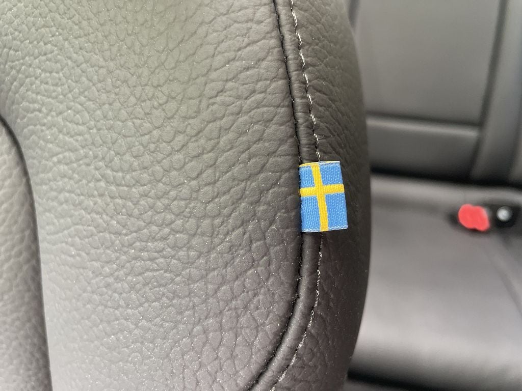2026 Volvo V60 Cross Country Plus - Photo 17