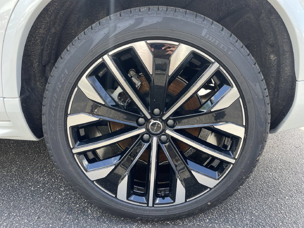 2026 Volvo XC90 Plus - Photo 12