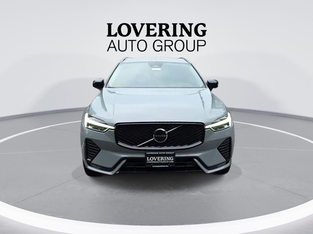 2026 Volvo XC60 Plus - Photo 6