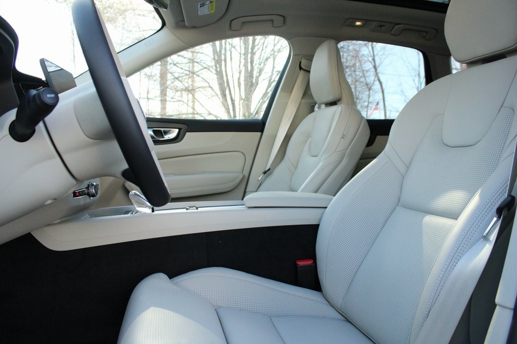 New 2026 Volvo XC60 B5 Ultra SUV